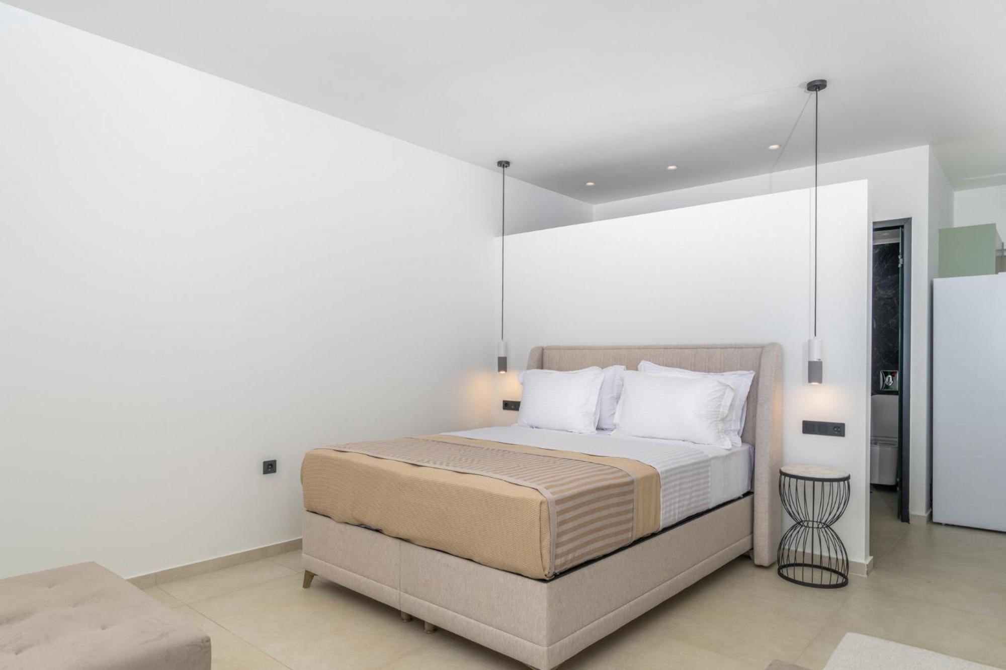 Mellamare Luxury Suites Athánion Exterior foto